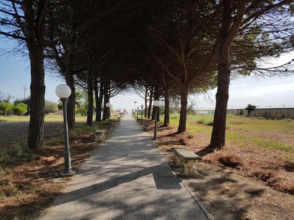 Villaggio Accademia เชเซนาติโก ภายนอก รูปภาพ